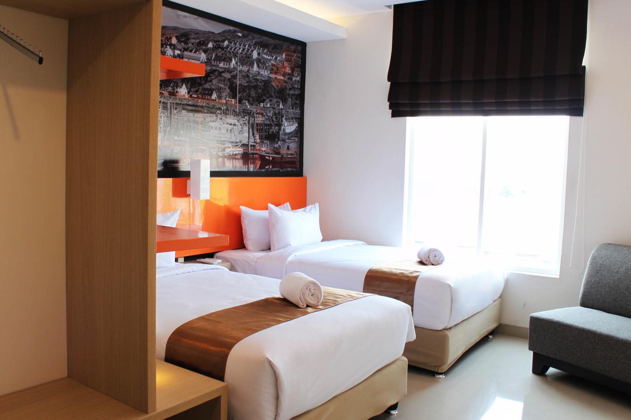Bliss Soetta Hotel Semarang Kültér fotó