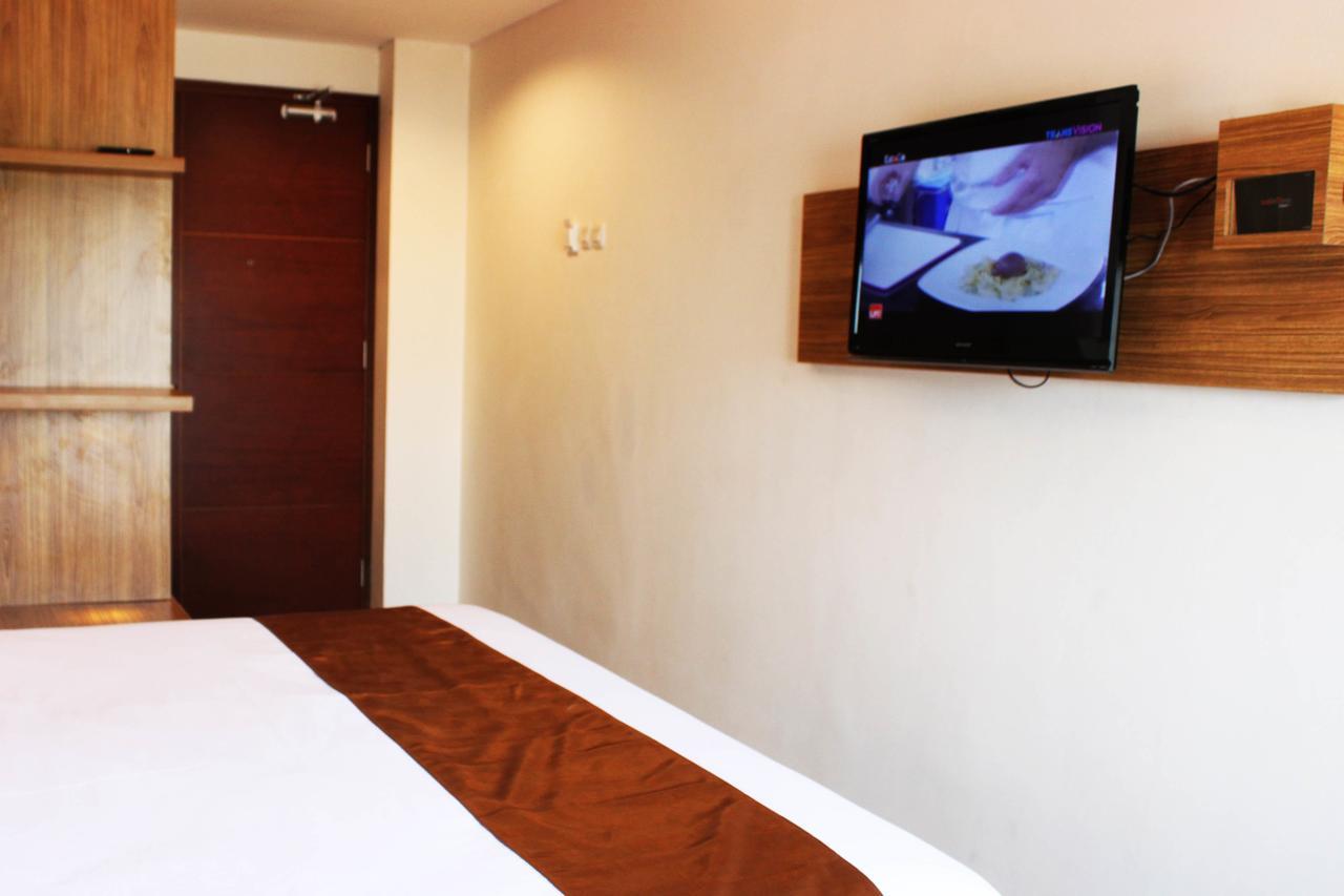 Bliss Soetta Hotel Semarang Kültér fotó